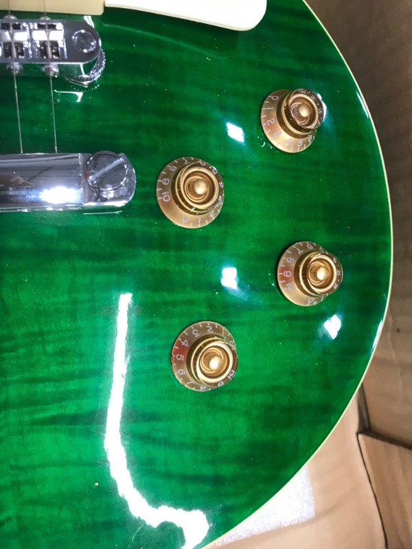 Photo 5 of ivy ILS-300 EGR Les Paul Solid-Body Electric Guitar, Emerald Green
