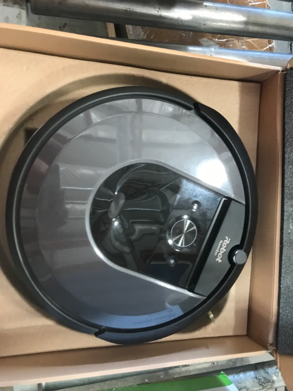 Photo 8 of IRobot I755020MBUNDL Roomba I7+ (7550) Wi-Fi Connected Robot Vacuum and Automatic Dirt Disposal with Braava Jet M6 (6110) Robot Mop
