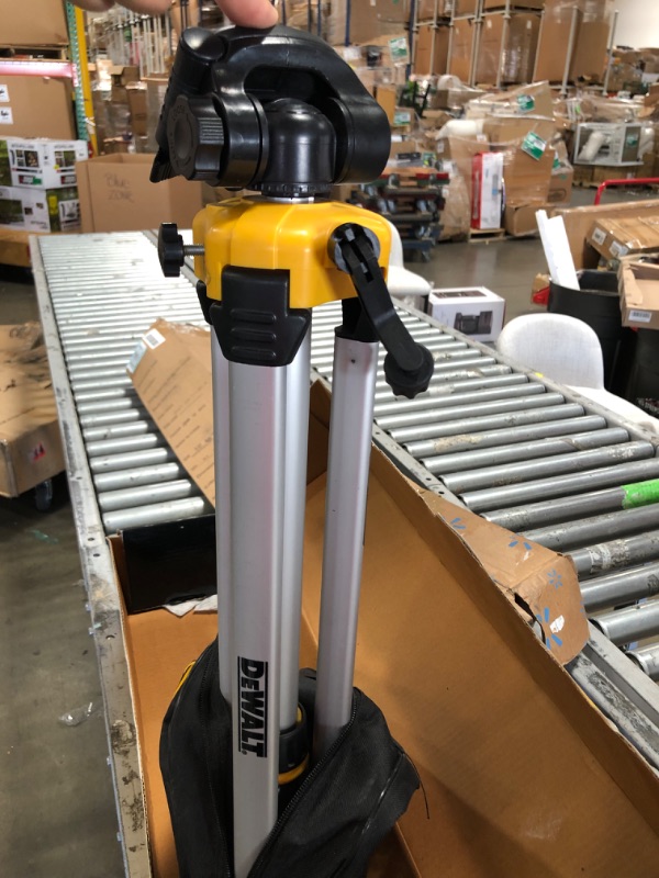 Photo 2 of dewalt dw0881t laser tripod with tilting head