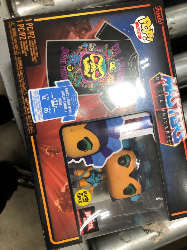 Photo 2 of Funko POP! and Tee Masters of the Universe Evil Lynn [Glows in the Dark] Medium T-Shirt Collectors Box Exclusive
XL