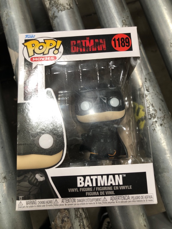 Photo 2 of Funko POP Movies: the Batman - Batman Battle Ready Vinyl Figure
