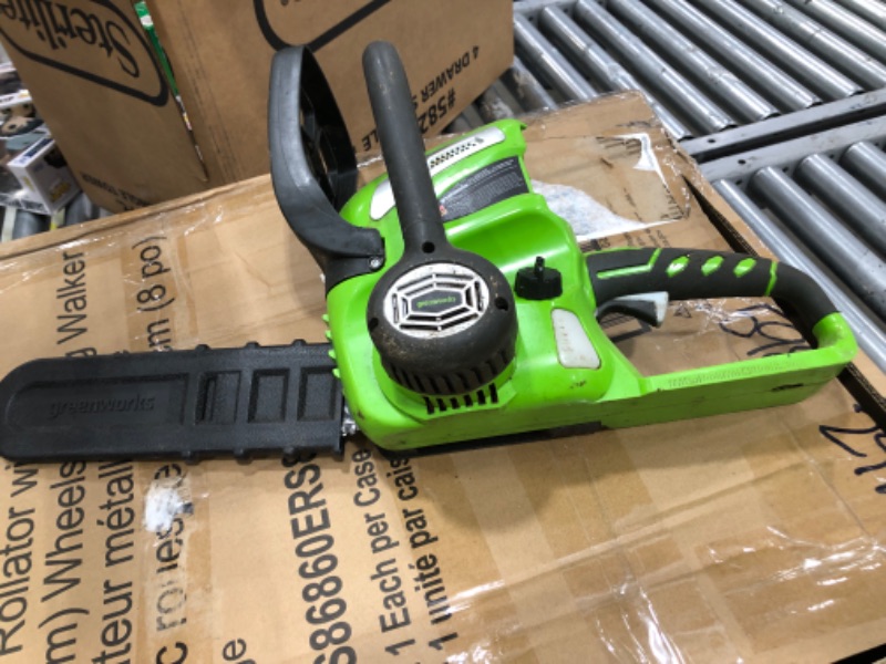 Photo 2 of ***PARTS ONLY*** Greenworks 40V 12-Inch Cordless Chainsaw, Tool Only
