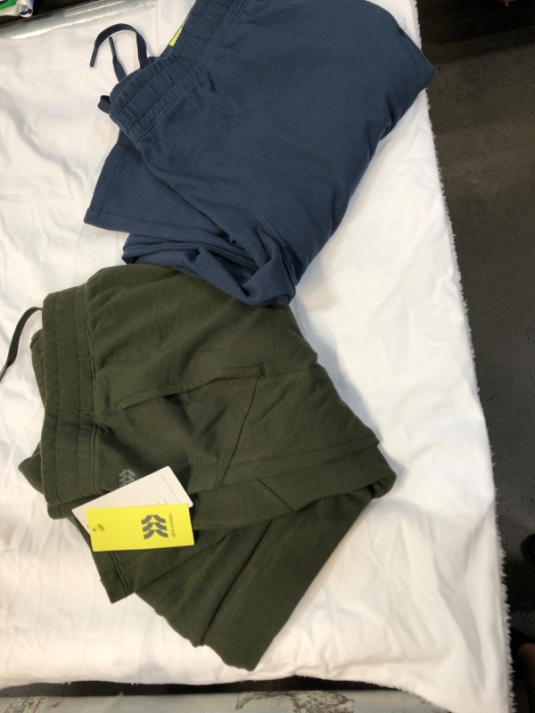 Photo 1 of En's Fleece Pants - All in Motion™- Medium olive and navy blue 
