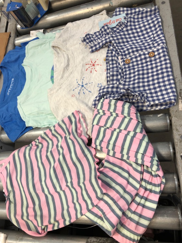 Photo 1 of BUNDLE OF XS TODDLERS/GIRLS CLOTHING (5)