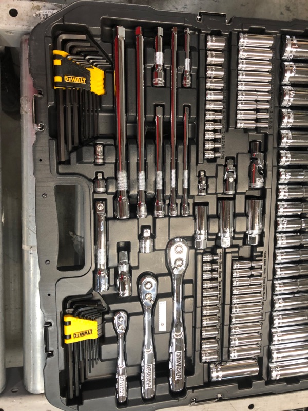 Photo 5 of (MISSING 4MM SOCKET) DEWALT Mechanics Tools Kit and Socket Set, 204-Piece, 1/4" & 3/8" & 1/2" Drive, MM/SAE (DWMT72165)
