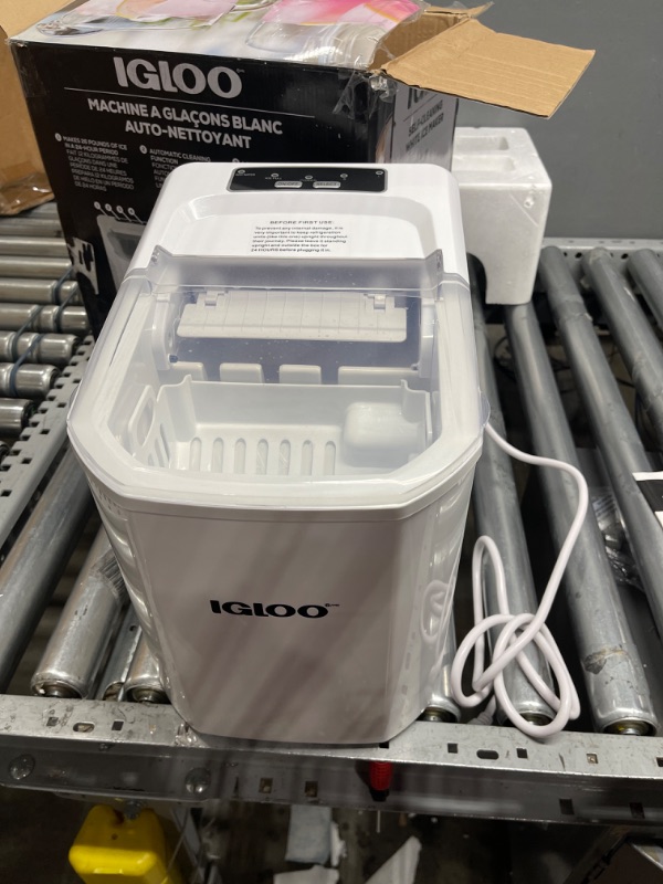 Photo 2 of ***PARTS ONLY*** Igloo Automatic Self-Cleaning 26-Pound Ice Maker, Countertop Size, Large or Small Cubes, LED Control Panel, Scoop Included, White