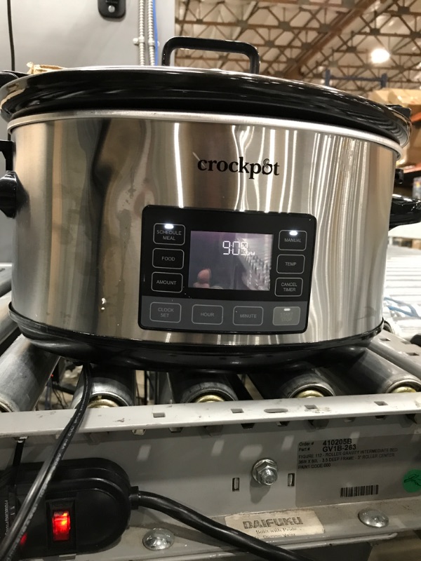 Photo 2 of ***** Large dent on right side****
****right side handle broken****
Crockpot Portable 7 Quart Slow Cooker with Locking Lid and Auto Adjust Cook Time Technology, Stainless Steel