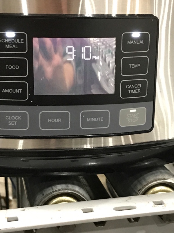 Photo 3 of ***** Large dent on right side****
****right side handle broken****
Crockpot Portable 7 Quart Slow Cooker with Locking Lid and Auto Adjust Cook Time Technology, Stainless Steel