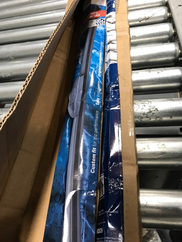 Photo 2 of Bosch ICON Wiper Blades 26A19A (Set of 2) Fits Acura: 18-13 ILX, Chrysler: 17-15 0, Honda: 12-18 Accord, Toyota: 15-10 Toyota Prius +More, Up to 40% Longer Life, Frustration Free Packaging 26A and 19A Frustration Free Combo Wiper Blades