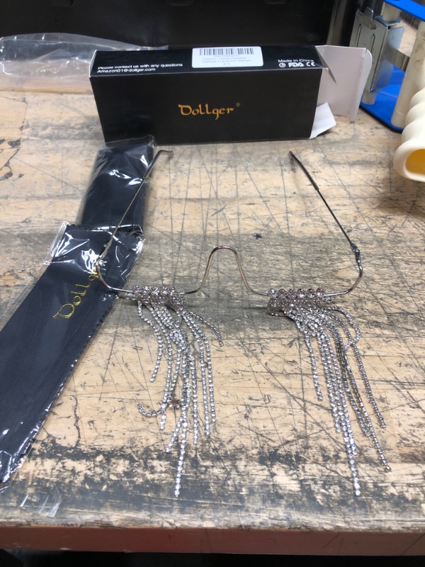 Photo 2 of Fashion Tassel Glasses No Lens Rhinestone Eyewear Decoration Metal Half Frame Diamond Glasses Frame For Women
