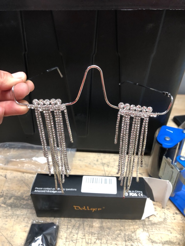 Photo 1 of Fashion Tassel Glasses No Lens Rhinestone Eyewear Decoration Metal Half Frame Diamond Glasses Frame For Women
