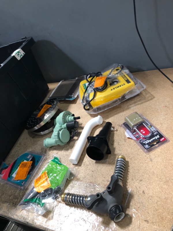 Photo 1 of 10 ITEMS
MISCELLANEOUS BUNDLE