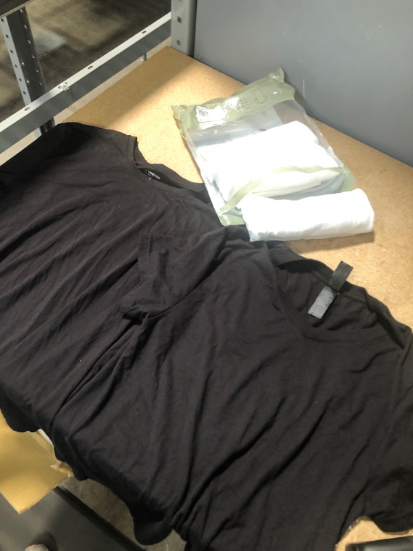 Photo 2 of ****BUNDLE OF 5 MEN'S SMALL T-SHIRTS***** 3 WHITE AND 2 BLACK