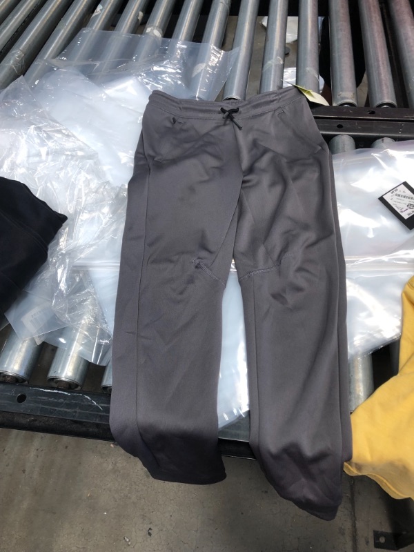 Photo 2 of Boys' Tech Fleece Pants - All in Motion™
size medium 
