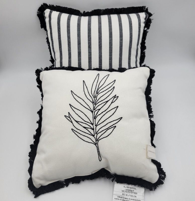 Photo 1 of 4 DECROTIVE THROW PILLOWS 14X14"