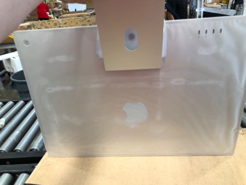 Photo 1 of 2021 Apple iMac (24-inch, Apple M1 chip with 8?core CPU and 8?core GPU, 8GB RAM, 256GB) - Silver
