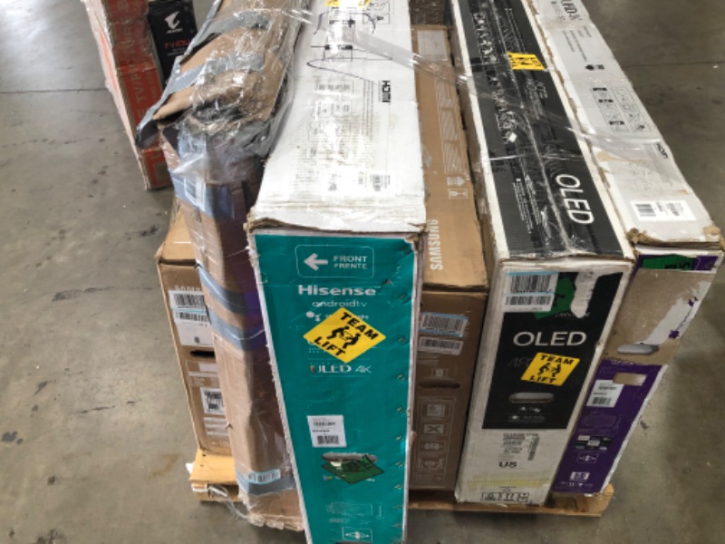 Photo 3 of PALLET OF DAMAGED TV'S NON REFUNDABLE 
ACCESSORIES NOT INCLUDED
6 ITEMS 