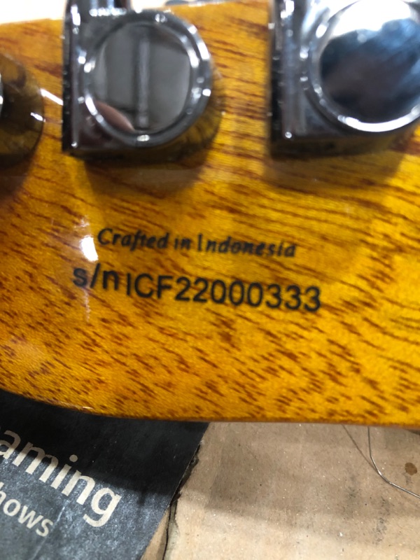 Photo 4 of ***DAMAGED***
Fender Special Edition Custom Telecaster FMT HH - Laurel Fingerboard - Amber
