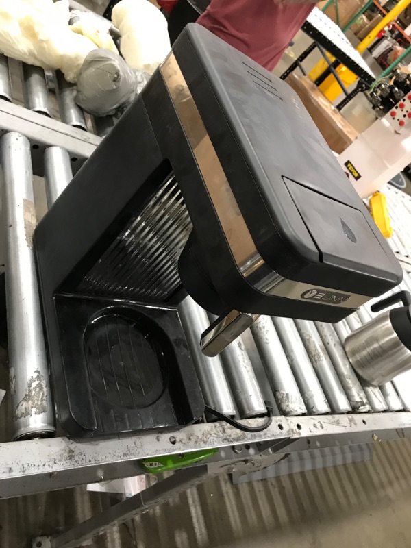 Photo 1 of -USED AND NEEDS CLEANING
BUNN 55200 CSB3T Speed Brew Platinum Thermal Coffee Maker Stainless Steel, 10-Cup
