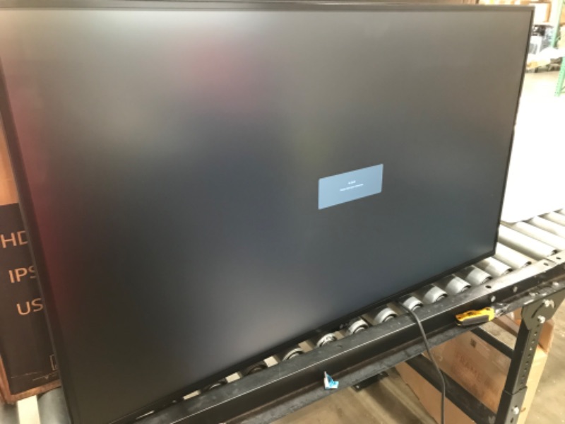 Photo 2 of LG 43UN700-B 43 Inch Class UHD (3840 X 2160) IPS Display with USB Type-C and HDR10 with 4 HDMI inputs, Black
