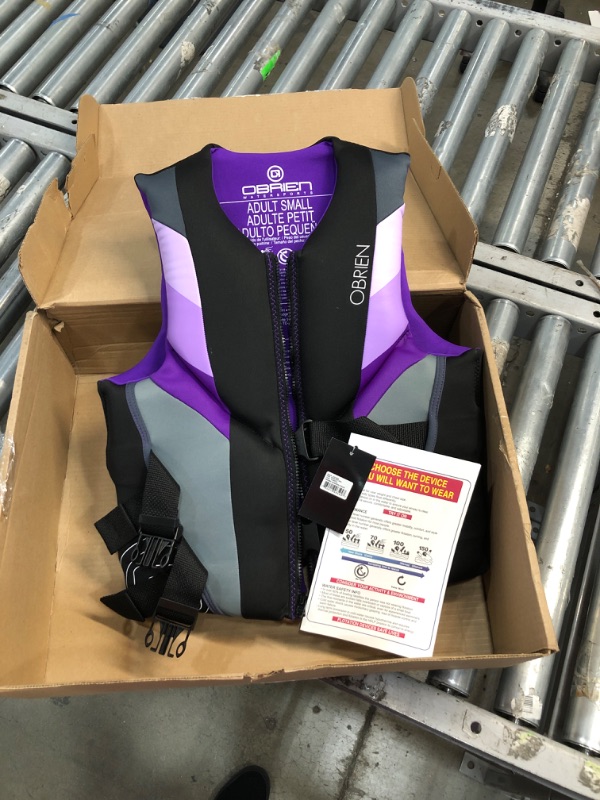 Photo 3 of O'Brien Focus Womens Life Vest 2020
Small