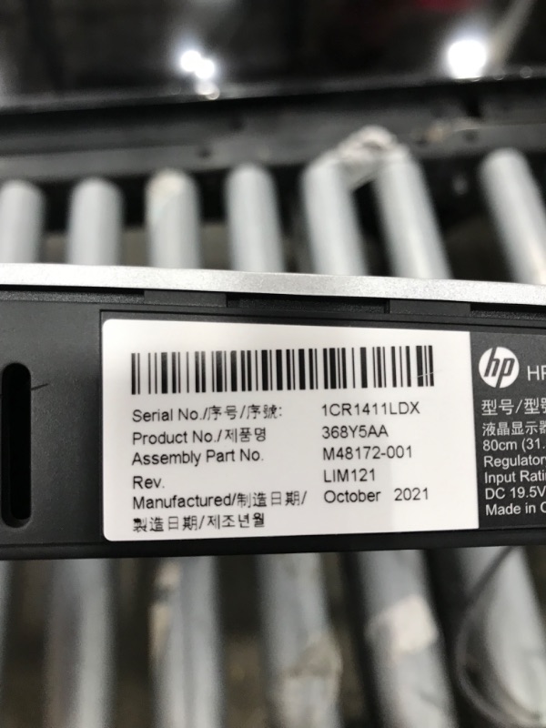 Photo 3 of **SCREEN HAS SCRATCHES ON IT **HP 4K HDR 31.5-inch Monitor 4K, Color Preset, Fully Adjustable Height, 60Hz Display (U32, Silver)
