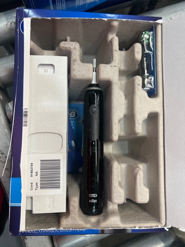 Photo 2 of Oral-B Smart 1500 Power Rechargeable Electric Toothbrush 
