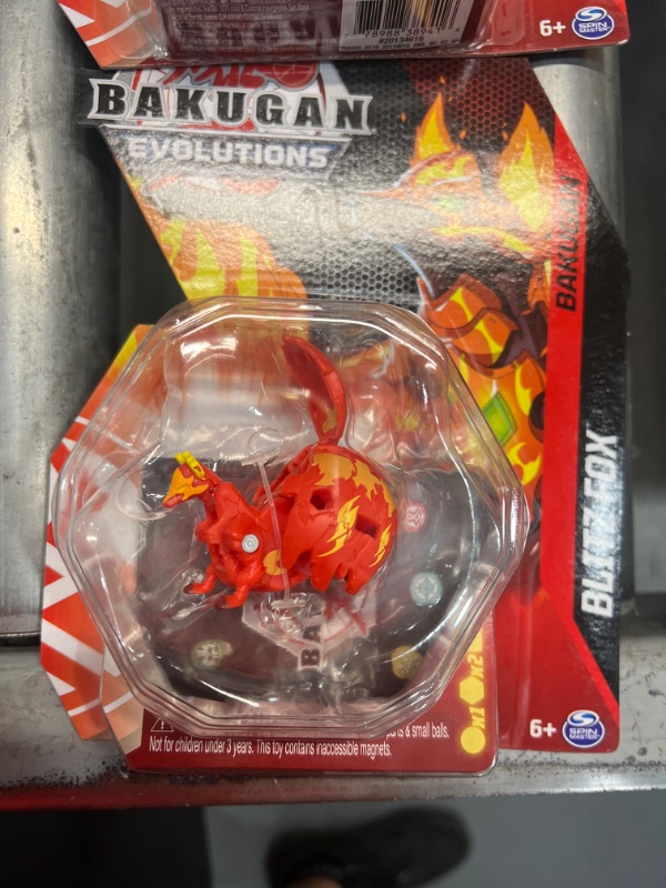 Photo 2 of Bakugan Evolutions, Blitz Fox (Red) Bakugan and Trading Card
