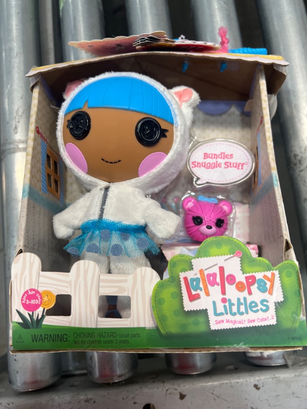 Photo 2 of Lalaloopsy Littles Doll Bundles Snuggle Stuff with Pet Bear Playset Package 7 Winter-Themed Doll with Changeable Blue and White Outfit in Reusable 
