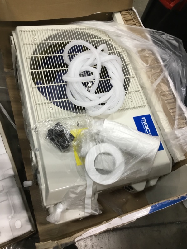 Photo 3 of ***INCOMPLETE BOX 1 OF 2***
MRCOOL
DIY Gen-3 12,000 BTU 22 SEER ENERGY STAR Ductless Mini Split Air Conditioner & Heat Pump w/ 25 ft. Install Kit 115-Volt
Missing Head Unit