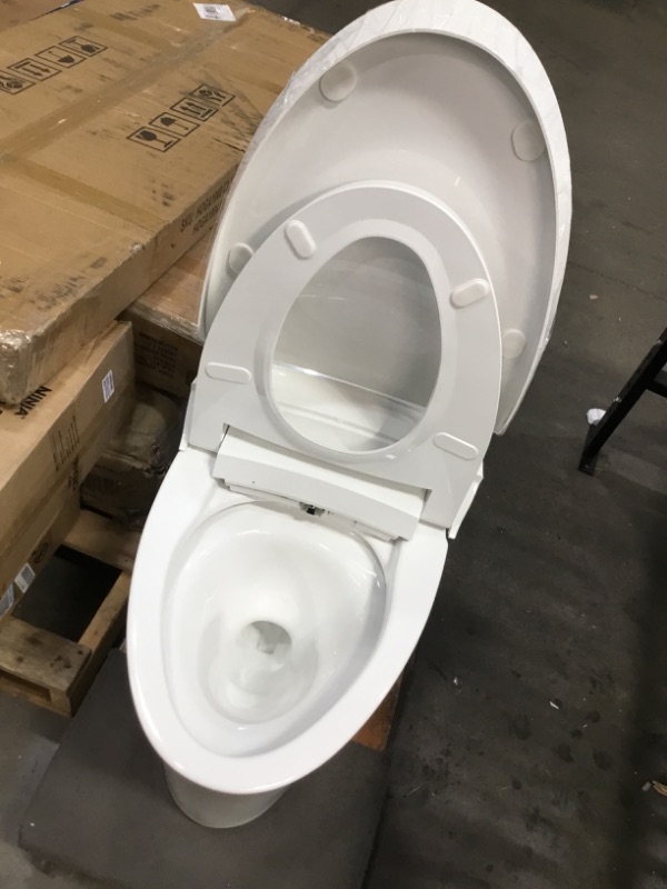 Photo 3 of *** LIKE NEW***
Kohler K-5401-PA-0 Veil Comfort Height Skirted One-Piece Elongated Dual-Flush Intelligent toilet, White
