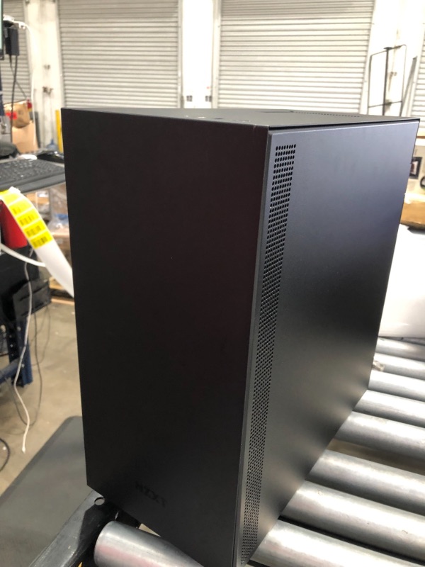 Photo 2 of NZXT H710i - CA-H710 i-B1 - ATX Mid Tower PC Gaming Case - Front I/O USB Type-C Port - Quick-Release Tempered Glass Side Panel - Vertical GPU Mount - Integrated RGB Lighting - Black
