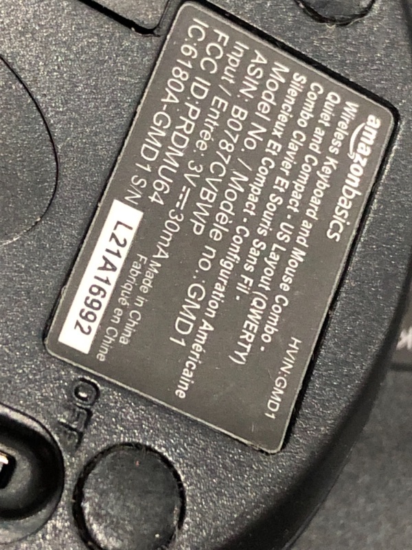 Photo 4 of *Missing Usb Connector** Amazon Basics Wireless Computer Keyboard and Mouse Combo - Quiet and Compact - US Layout (QWERTY)
