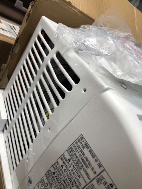 Photo 4 of 6,000 BTU 115-Volt Window Air Conditioner LW6017R Cools 250 Sq. Ft. with Remote
