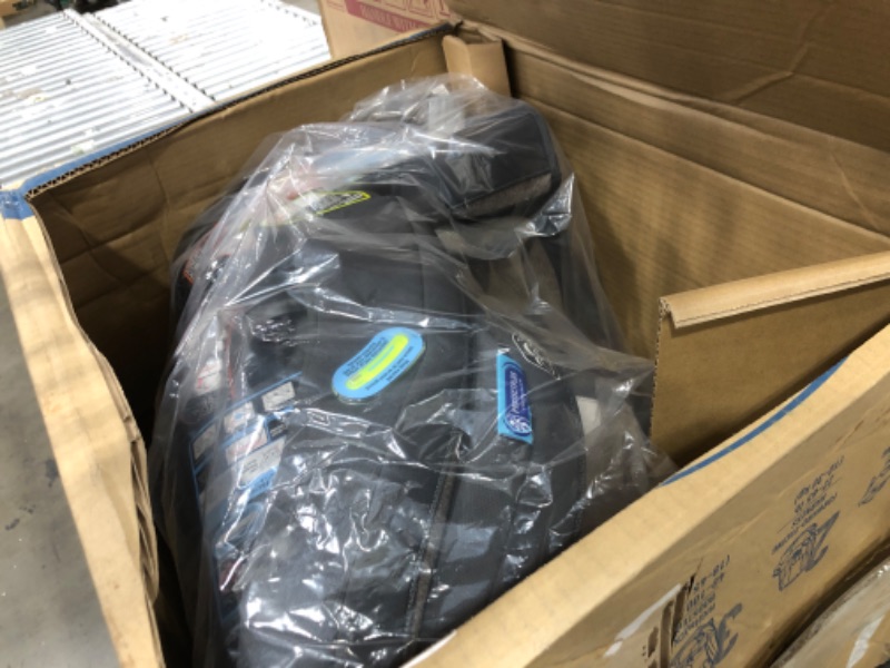 Photo 1 of Graco 4Ever DLX 4 in 1 Car Seat, Infant to Toddler Car Seat, with 10 Years of Use, Bryant , 20x21.5x24 Inch (Pack of 1)
