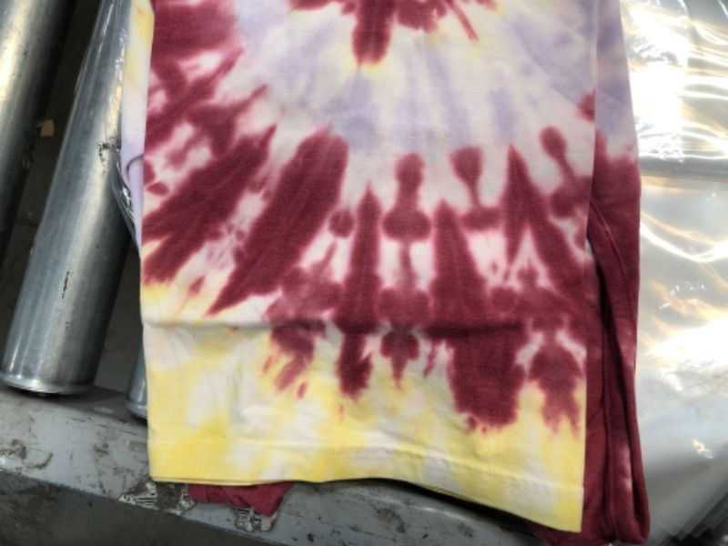 Photo 2 of 2 PACK*
Boys' Swirl Tie-Dye Tank Top - art class™
LARGE