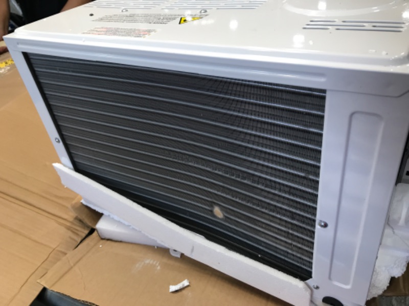 Photo 2 of **MINOR SCUFFS** Dreo Inverter Window Air Conditioner, 8000 BTU AC Unit for Room Bedroom, Easy Installation, 42db Ultra Quiet, 35% Energy Savings, Cools Up to 350 sq ft,...
