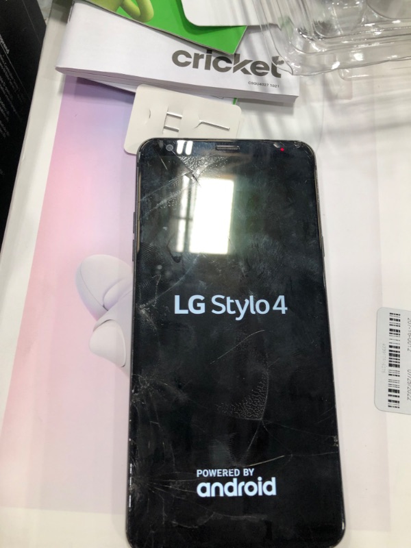 Photo 6 of **SCREEN CRACKED MISSING STYLIS **LG STYLO 4 Q710 6.2in T-Mobile 32GB Android Smartphone - Aurora Black 
