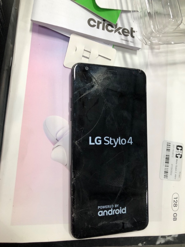 Photo 2 of **SCREEN CRACKED MISSING STYLIS **LG STYLO 4 Q710 6.2in T-Mobile 32GB Android Smartphone - Aurora Black 
