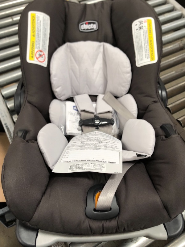 Photo 5 of Chicco Keyfit 30 Infant Car Seat in Calla Grey
