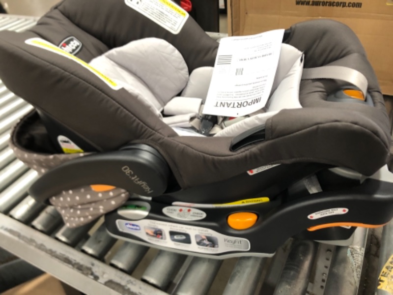 Photo 2 of Chicco Keyfit 30 Infant Car Seat in Calla Grey
