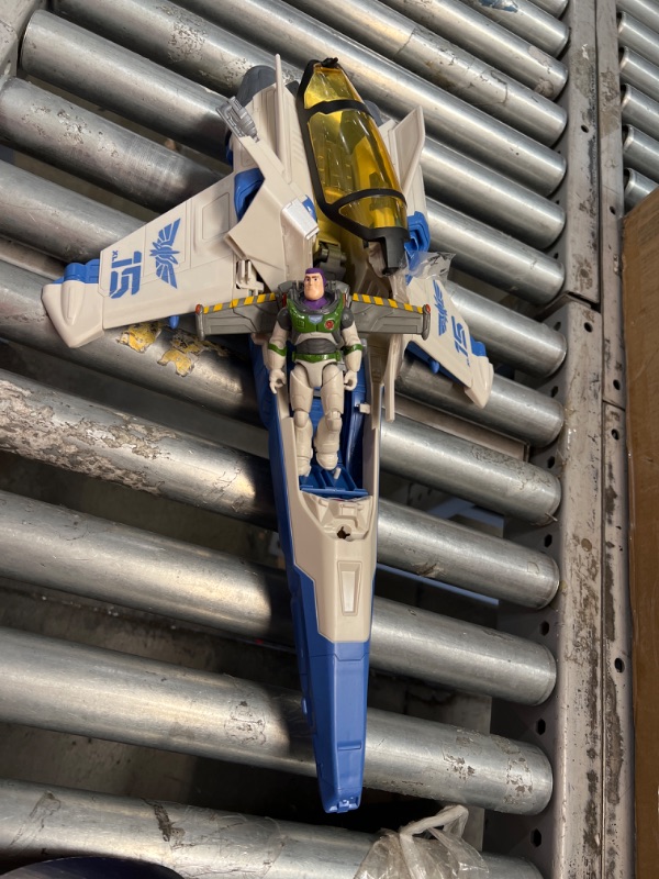 Photo 1 of Disney Pixar Lightyear Blast & Battle XL-15 Spaceship, 20 Inch Long Authentic Buzz Figure, Hero Moment Movie Collectable, Fan Gift Ages 4 Years & Up
