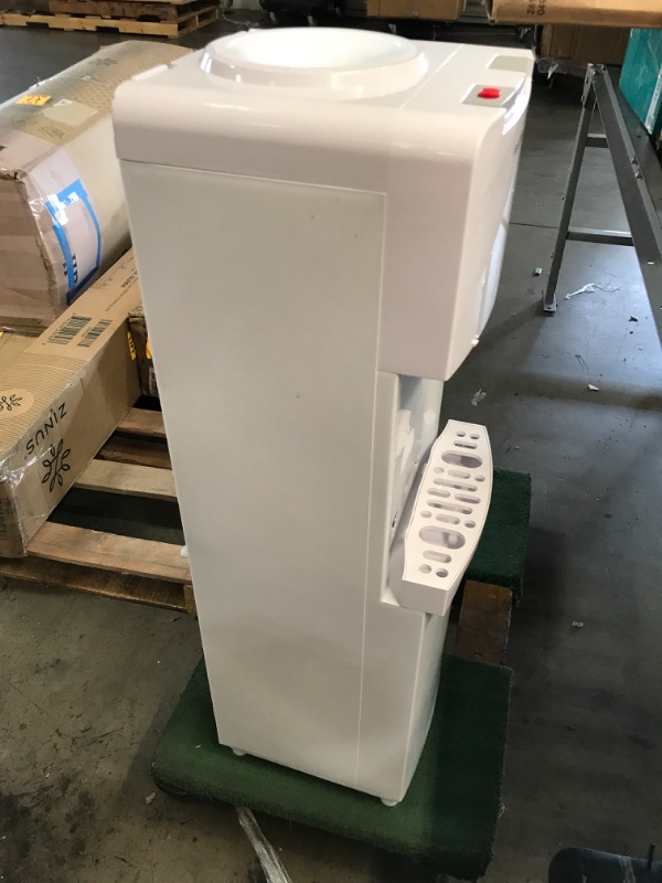 Photo 5 of ***SEE NOTE*** Frigidaire EFWC498 Water Cooler/Dispenser in White, standard
