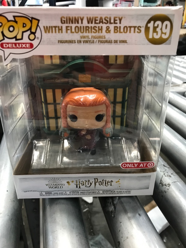 Photo 2 of Harry Potter Ginny Weasley with Florish & Blotts Diagon Alley Deluxe EXC Funko Pop! Vinyl
