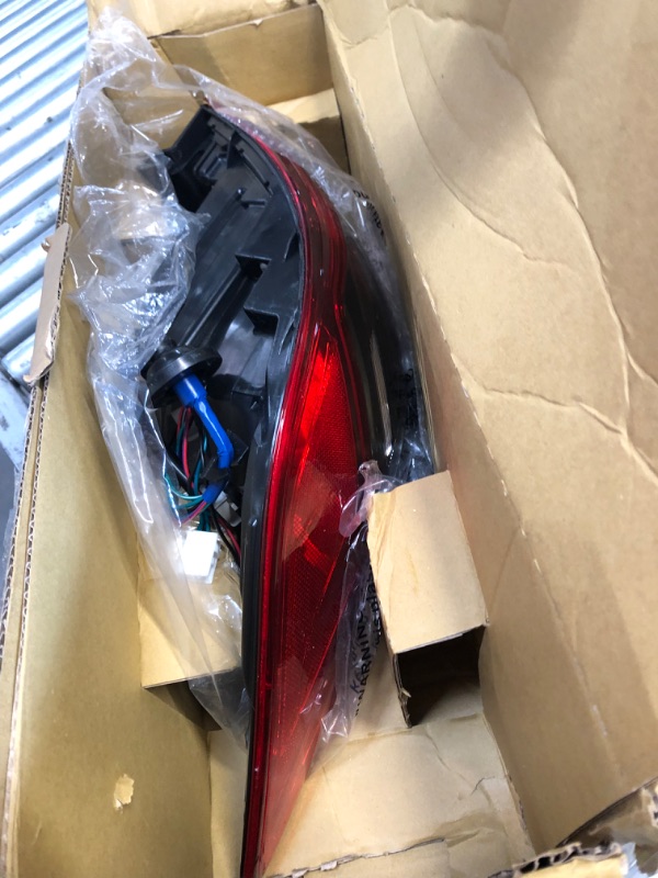 Photo 2 of TYC Right Tail Light Assembly Compatible with 2013-2015 Mazda CX-9
