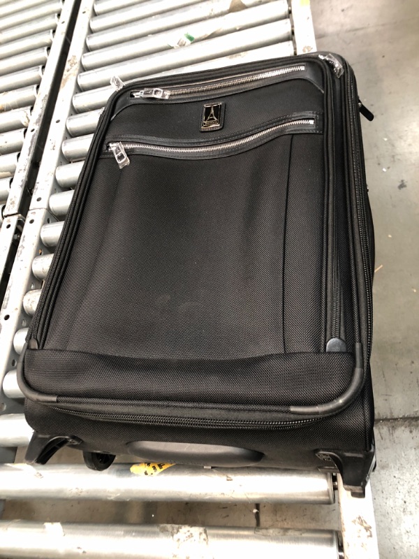 Photo 2 of Platinum Elite 20 Expandable Business Plus Carry-on Spinner
