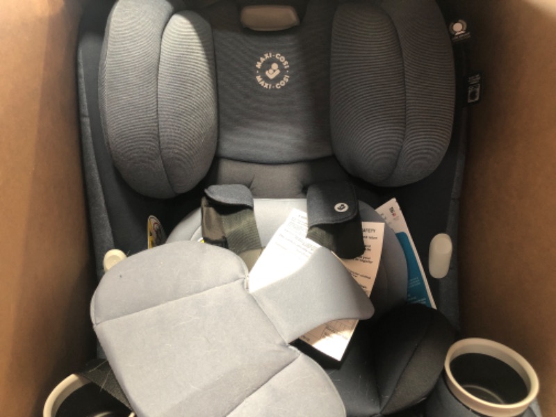 Photo 3 of Maxi-Cosi CC208EMQ Pria Max 3-in-1 Convertible Car Seat, Nomad Blue, One Size
