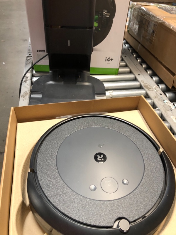 Photo 3 of IRobot Roomba I4+
