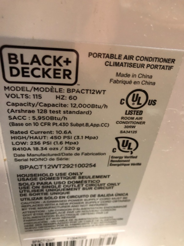 Photo 6 of BLACK+DECKER 8,000 BTU DOE (14,000 BTU ASHRAE) Portable Air Conditioner with Remote Control, White
**VENT (FAN BLADES) DAMAGED**