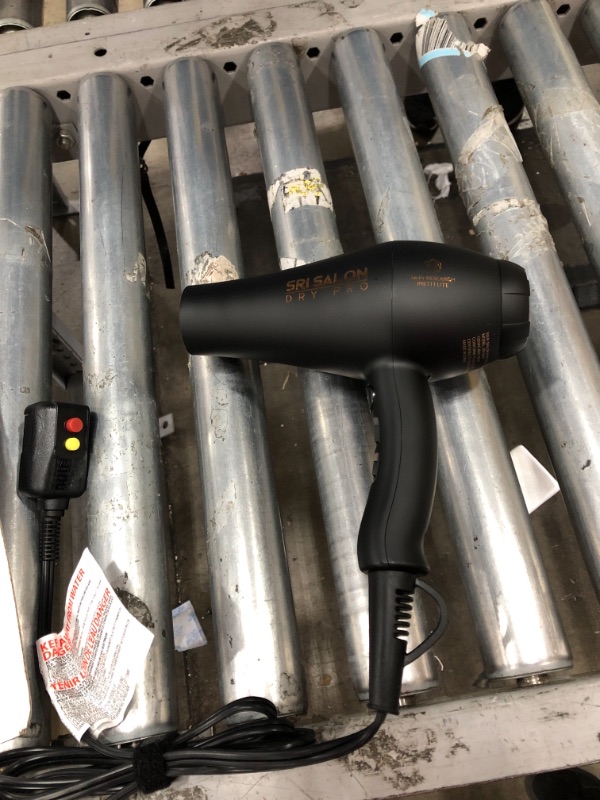 Photo 3 of *NONFUNCTIONAL* SRI Salon Dry Pro, Infrared Light Blow Dryer with Salon Results, Negative Ions for Reduced Frizz, Fast-Drying & Max Shine, 1875W, Free Attachments - Concentrator, Diffuser, & Comb
